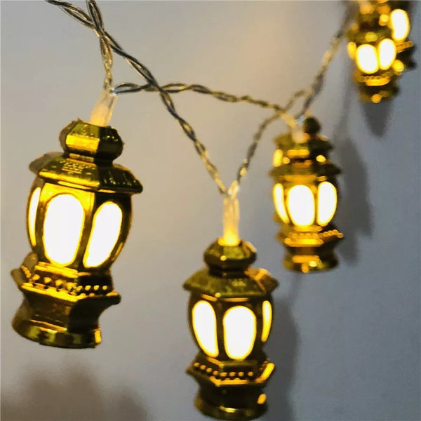 Golden lanterns string lights